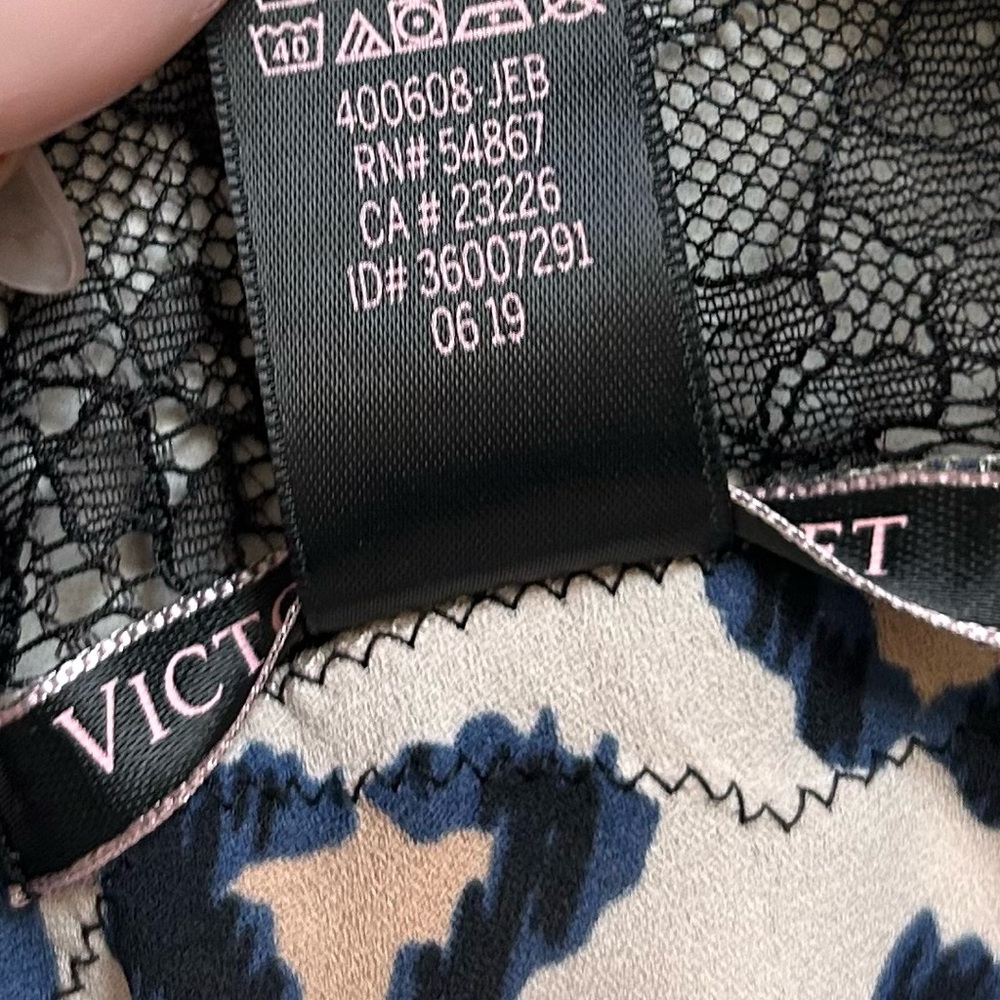 Victoria's Secret Very Sexy leopard print chemise slip dress - Picture 7 of 9